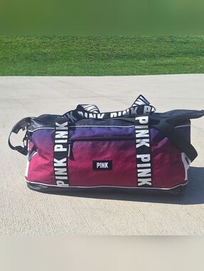 PINK Victoria's Secret RARE Gradiant Ombre Weekend  Bag Pink Purple AdjustStrap